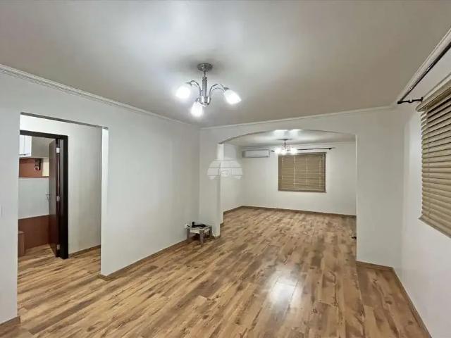 Casa / Sobrado para Locação em Araucária/PR Iguaçu 4 Quartos