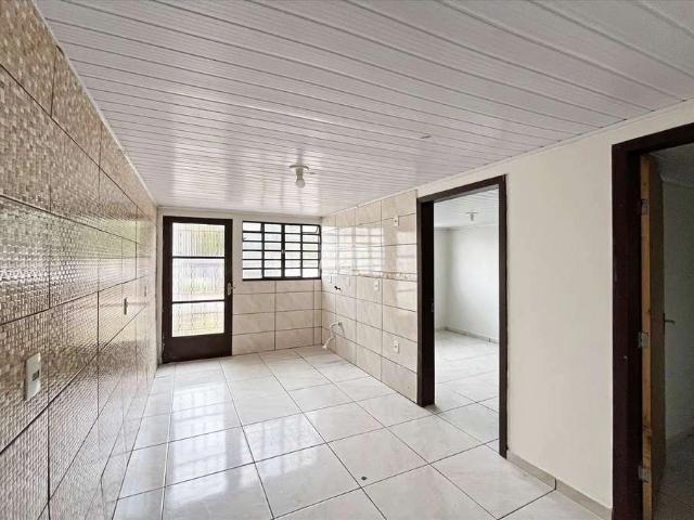 Casa / Sobrado para Locação em Araucária/PR Thomaz Coelho 2 Quartos