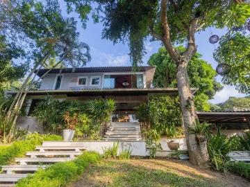 Casa / Sobrado para Locação em Armação dos Búzios/RJ Ferradura 4 Quartos