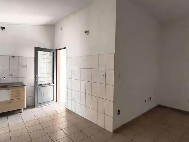 Casa / Sobrado para Locação em Atibaia/SP Centro 2 Quartos
