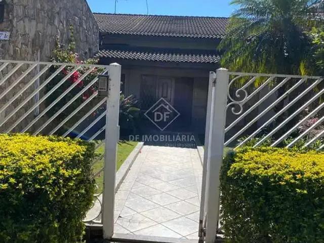 Casa / Sobrado para Locação em Atibaia/SP Centro 3 Quartos