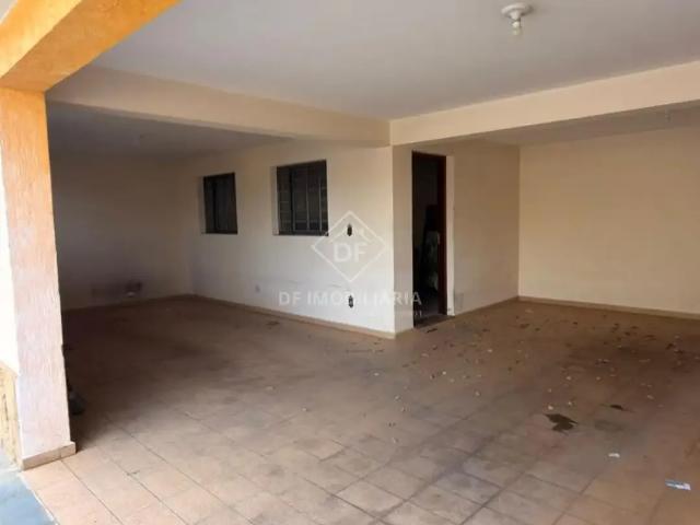 Casa / Sobrado para Locação em Atibaia/SP Jardim Tapajós 4 Quartos