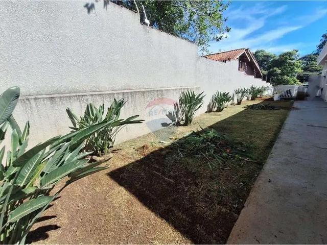Casa / Sobrado para Locação em Atibaia/SP Jardim dos Pinheiros 3 Quartos
