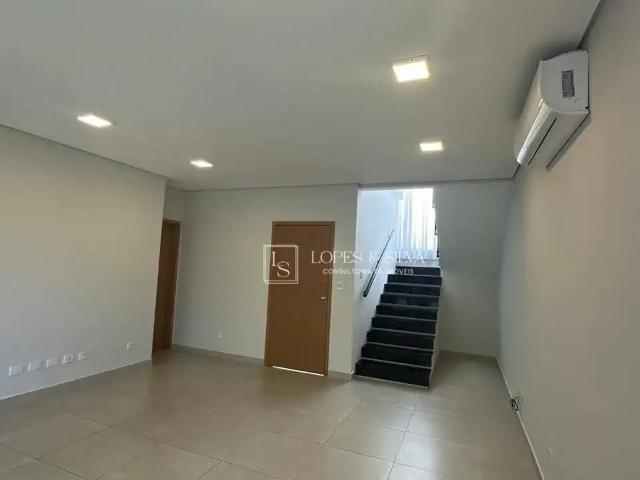 Casa / Sobrado para Locação em Atibaia/SP Jardim dos Pinheiros 3 Quartos