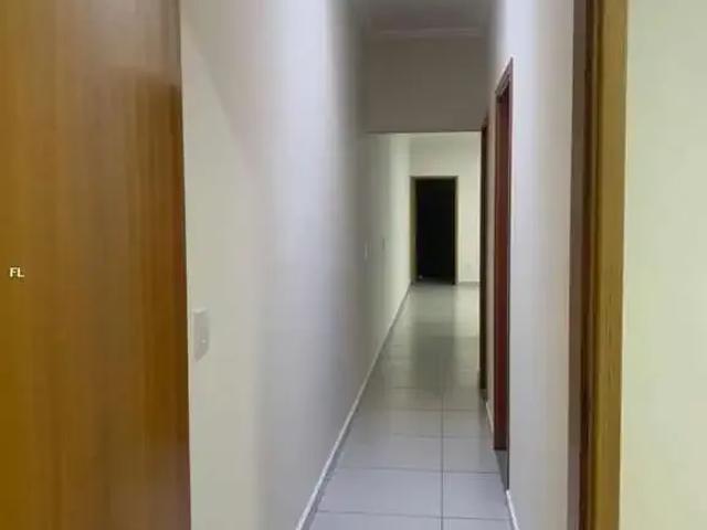 Casa / Sobrado para Locação em Atibaia/SP Jardim dos Pinheiros 3 Quartos