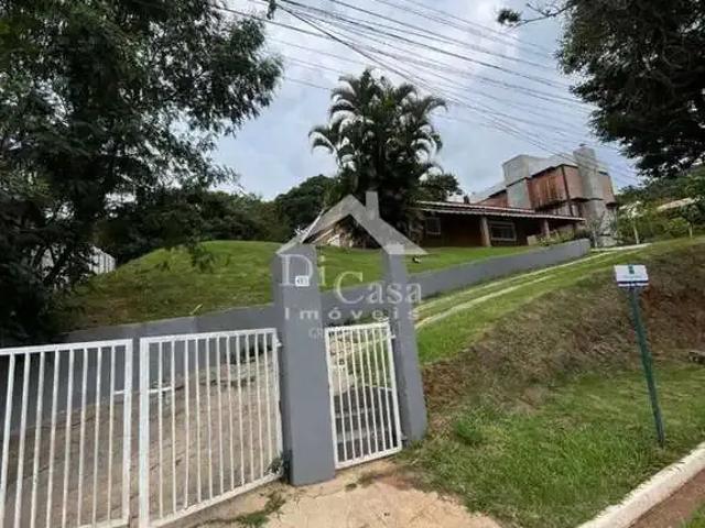 Casa / Sobrado para Locação em Atibaia/SP Jardim dos Pinheiros 4 Quartos