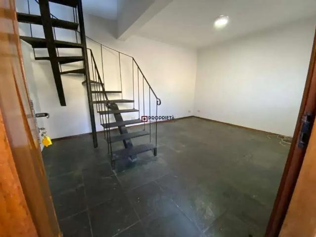 Casa / Sobrado para Locação em Atibaia/SP Jardim Jaraguá 2 Quartos