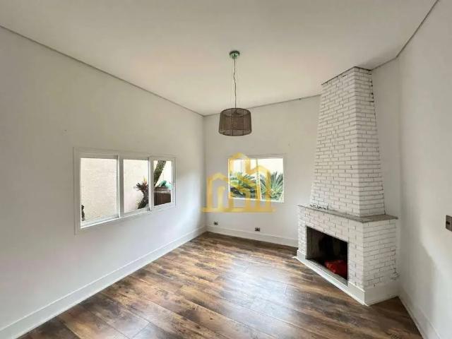 Casa / Sobrado para Locação em Atibaia/SP Jardim Jaraguá 6 Quartos
