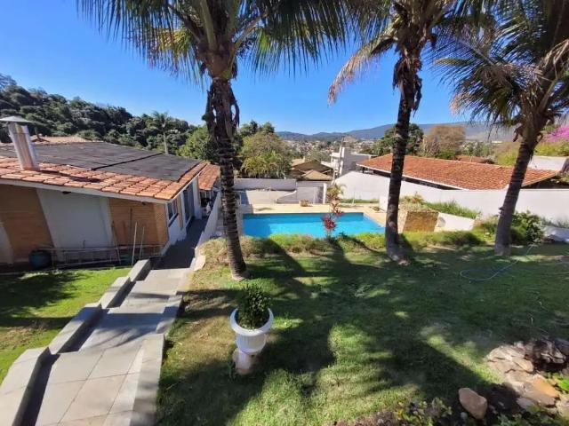 Casa / Sobrado para Locação em Atibaia/SP Jardim Paulista 4 Quartos
