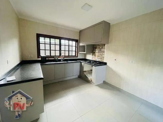 Casa / Sobrado para Locação em Atibaia/SP Jardim das Flores 3 Quartos