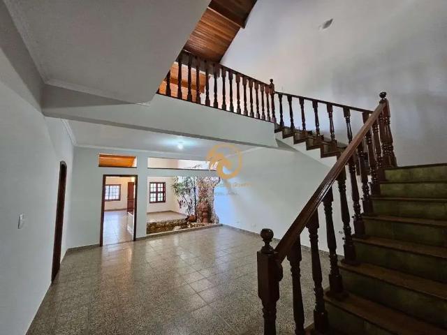 Casa / Sobrado para Locação em Atibaia/SP Vila Esperia ou Giglio 6 Quartos