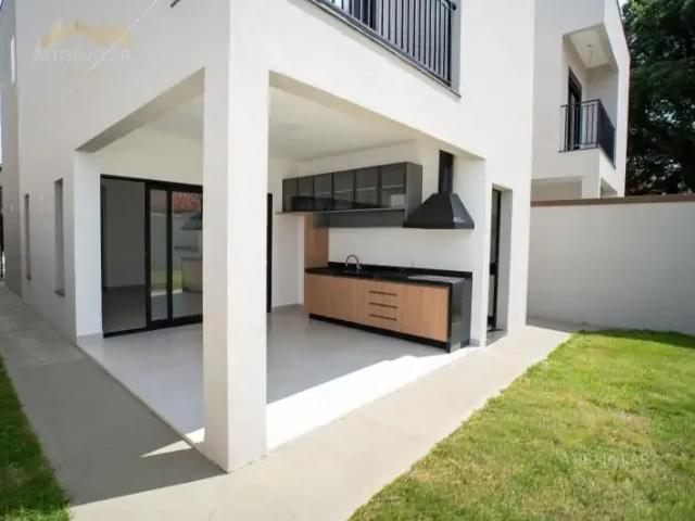 Casa / Sobrado para Locação em Atibaia/SP Vila Santista 3 Quartos