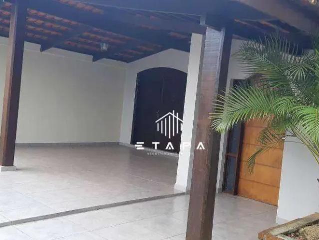 Casa / Sobrado para Locação em Atibaia/SP Vila Santista 4 Quartos