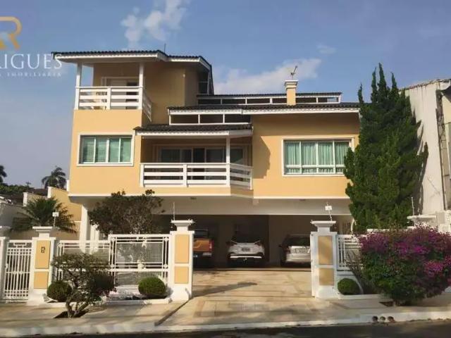 Casa / Sobrado para Locação em Atibaia/SP Vila Santista 6 Quartos
