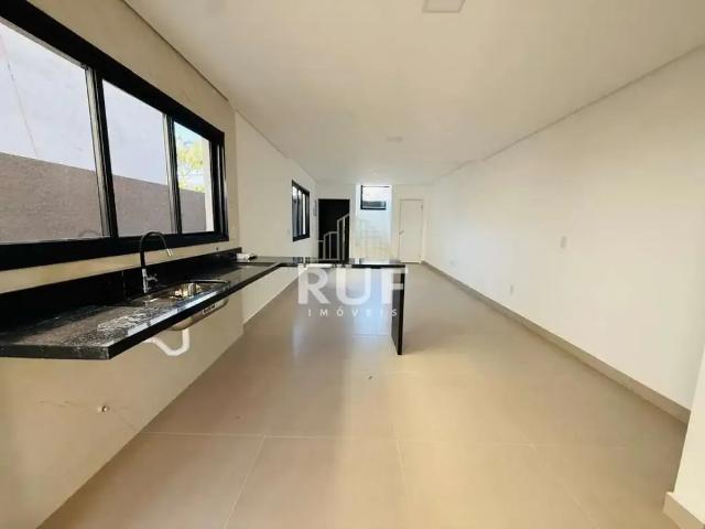 Casa / Sobrado para Locação em Atibaia/SP Vila Silena 3 Quartos