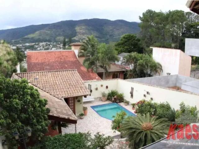 Casa / Sobrado para Locação em Atibaia/SP Vila Petrópolis 3 Quartos