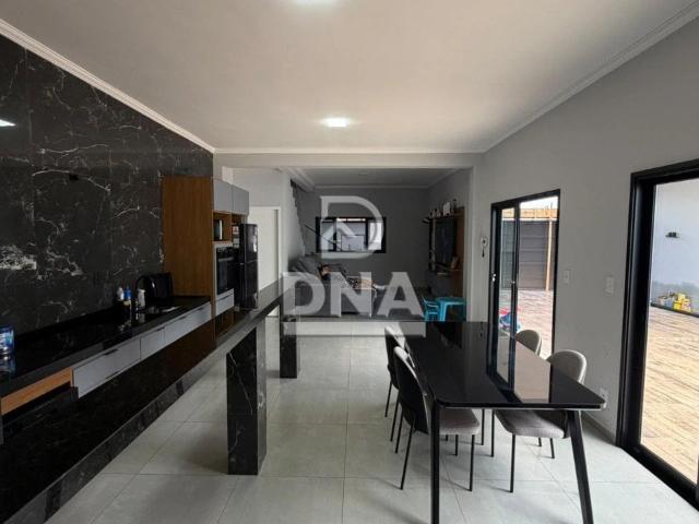 Casa / Sobrado para Locação em Botucatu/SP Residencial Plaza Martin 2 Quartos
