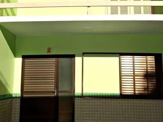 Casa / Sobrado para Locação em Bombinhas/SC Canto Grande 2 Quartos