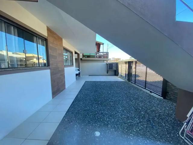 Casa / Sobrado para Locação em Bombinhas/SC Canto Grande 3 Quartos