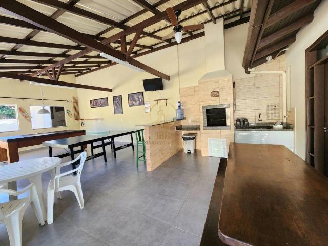 Casa / Sobrado para Locação em Bombinhas/SC Canto Grande 4 Quartos
