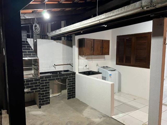 Casa / Sobrado para Locação em Bombinhas/SC Centro 2 Quartos