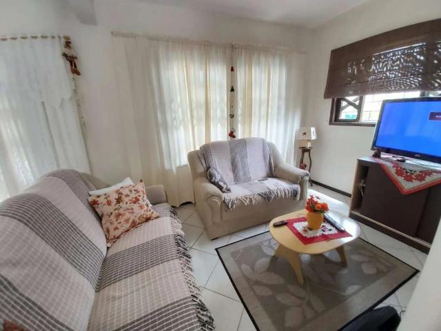 Casa / Sobrado para Locação em Bombinhas/SC Bombas 3 Quartos