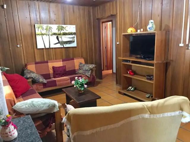 Casa / Sobrado para Locação em Bombinhas/SC Bombas 4 Quartos