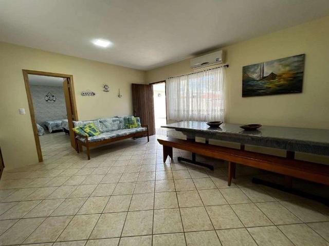 Casa / Sobrado para Locação em Bombinhas/SC Morrinhos 1 Quartos