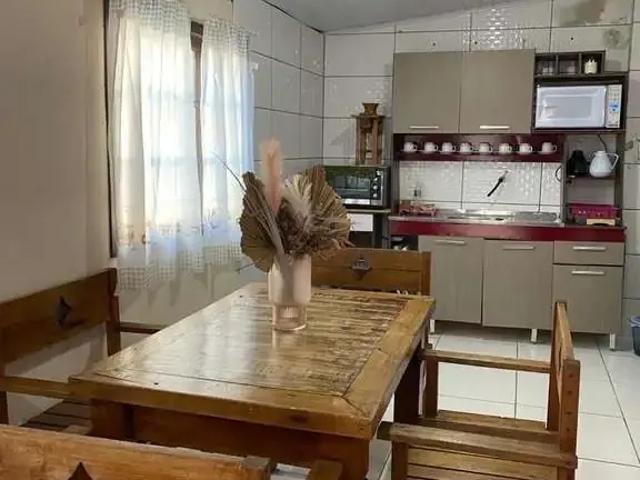 Casa / Sobrado para Locação em Bombinhas/SC Mariscal 4 Quartos