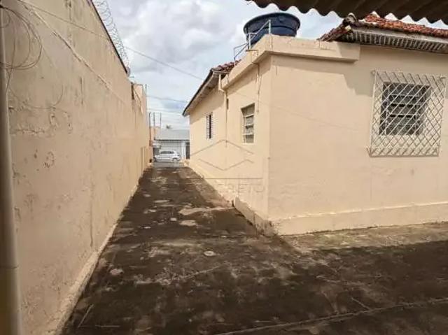 Casa / Sobrado para Locação em Bauru/SP Vila Falcão 2 Quartos