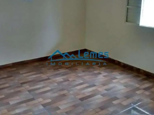Casa / Sobrado para Locação em Bauru/SP Centro 2 Quartos