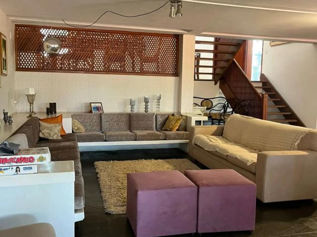 Casa / Sobrado para Locação em Bauru/SP Jardim Estoril 5 Quartos