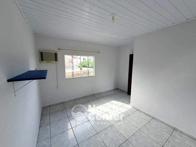 Casa / Sobrado para Locação em Balneário Barra do Sul/SC Centro 1 Quartos