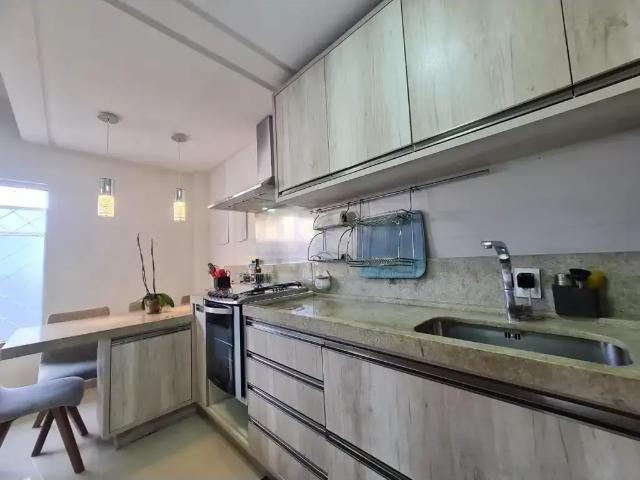 Casa / Sobrado para Locação em Balneário Camboriú/SC Centro 2 Quartos