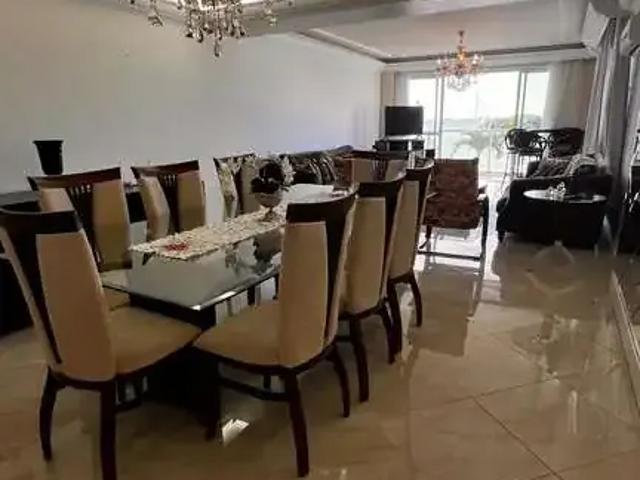 Casa / Sobrado para Locação em Balneário Camboriú/SC Centro 2 Quartos