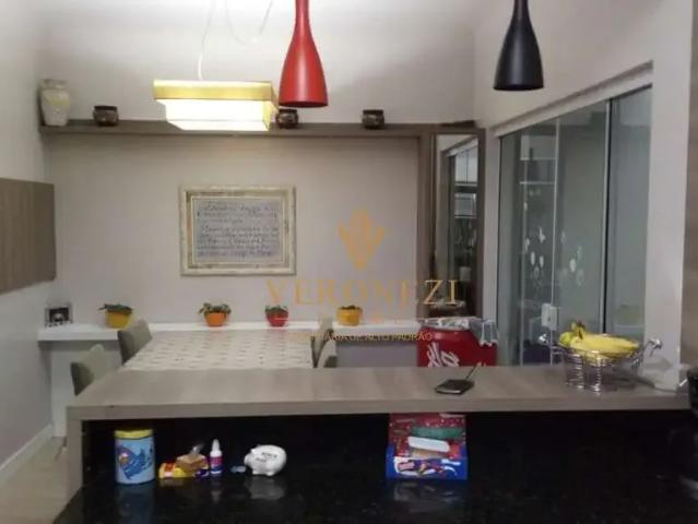 Casa / Sobrado para Locação em Balneário Camboriú/SC Centro 2 Quartos