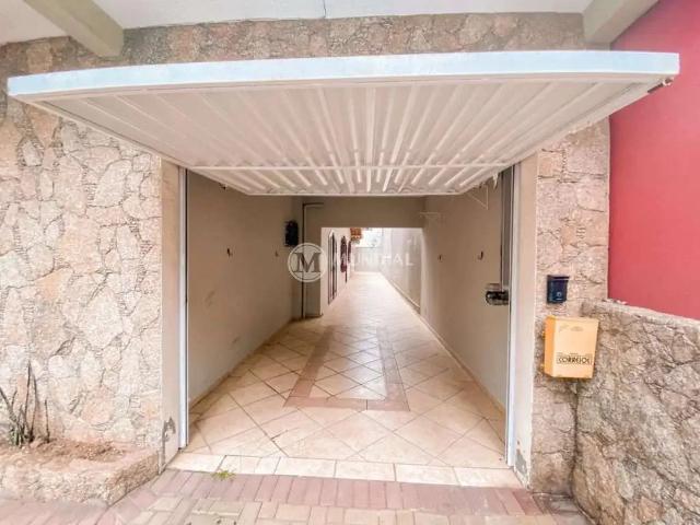 Casa / Sobrado para Locação em Balneário Camboriú/SC Centro 3 Quartos