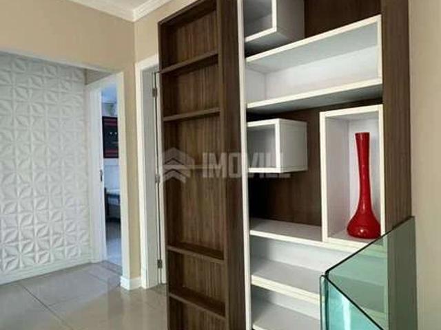Casa / Sobrado para Locação em Balneário Camboriú/SC Centro 3 Quartos