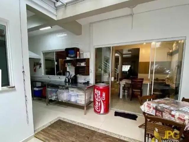 Casa / Sobrado para Locação em Balneário Camboriú/SC Centro 3 Quartos