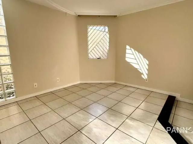 Casa / Sobrado para Locação em Balneário Camboriú/SC Centro 3 Quartos