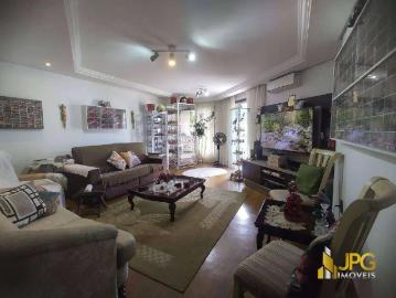 Casa / Sobrado para Locação em Balneário Camboriú/SC Centro 3 Quartos