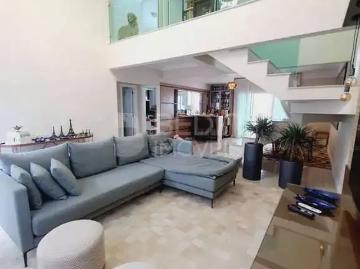 Casa / Sobrado para Locação em Balneário Camboriú/SC Centro 3 Quartos