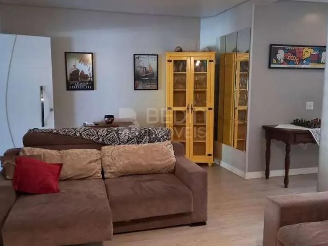 Casa / Sobrado para Locação em Balneário Camboriú/SC Centro 3 Quartos