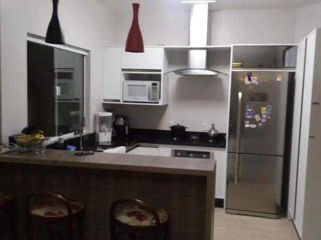 Casa / Sobrado para Locação em Balneário Camboriú/SC Centro 3 Quartos