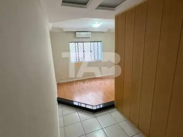 Casa / Sobrado para Locação em Balneário Camboriú/SC Centro 3 Quartos