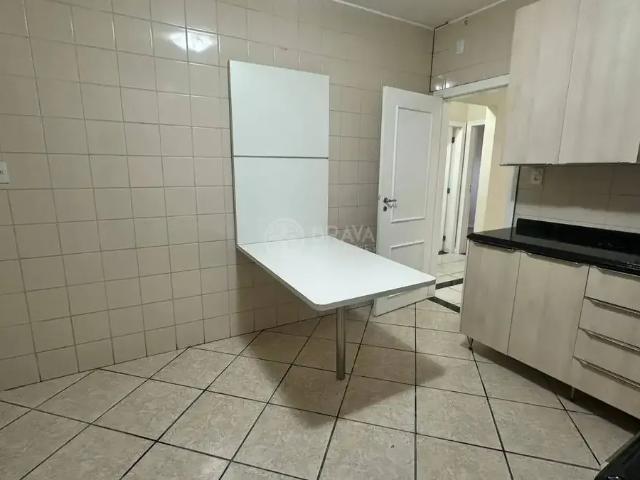 Casa / Sobrado para Locação em Balneário Camboriú/SC Centro 3 Quartos