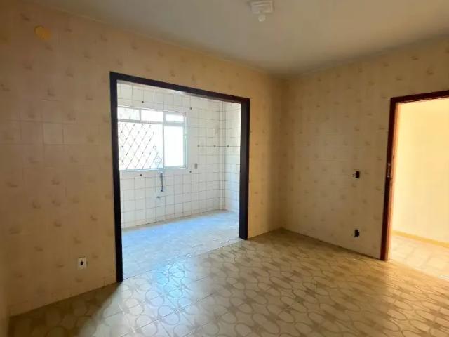 Casa / Sobrado para Locação em Balneário Camboriú/SC Centro 4 Quartos