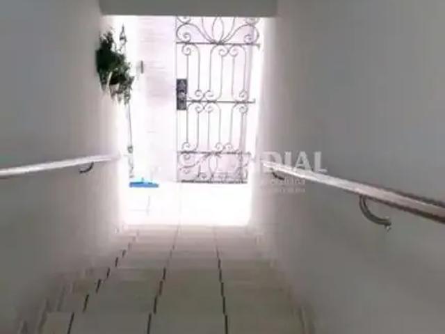 Casa / Sobrado para Locação em Balneário Camboriú/SC Centro 4 Quartos
