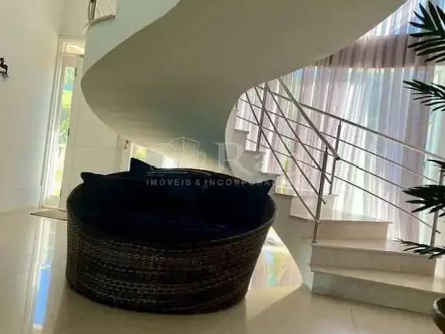 Casa / Sobrado para Locação em Balneário Camboriú/SC Ariribá 4 Quartos
