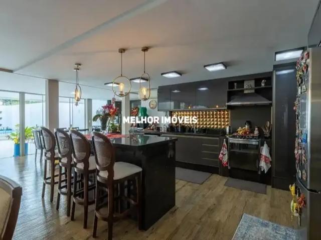 Casa / Sobrado para Locação em Balneário Camboriú/SC Ariribá 4 Quartos